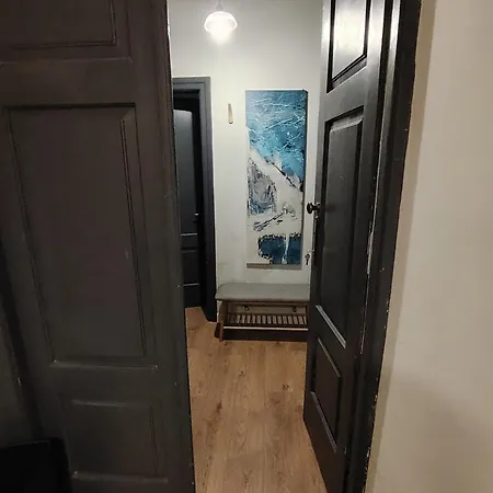 Fabio Haus * 的里雅斯特